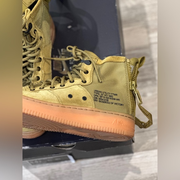 Nike SF Air Force 1 Mid - Picture 4 of 6